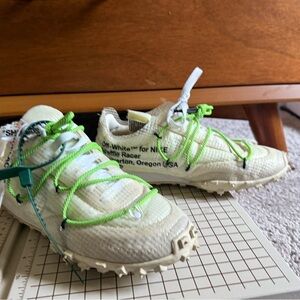 Off-White Cream and Green Women's Sneakers 6.5